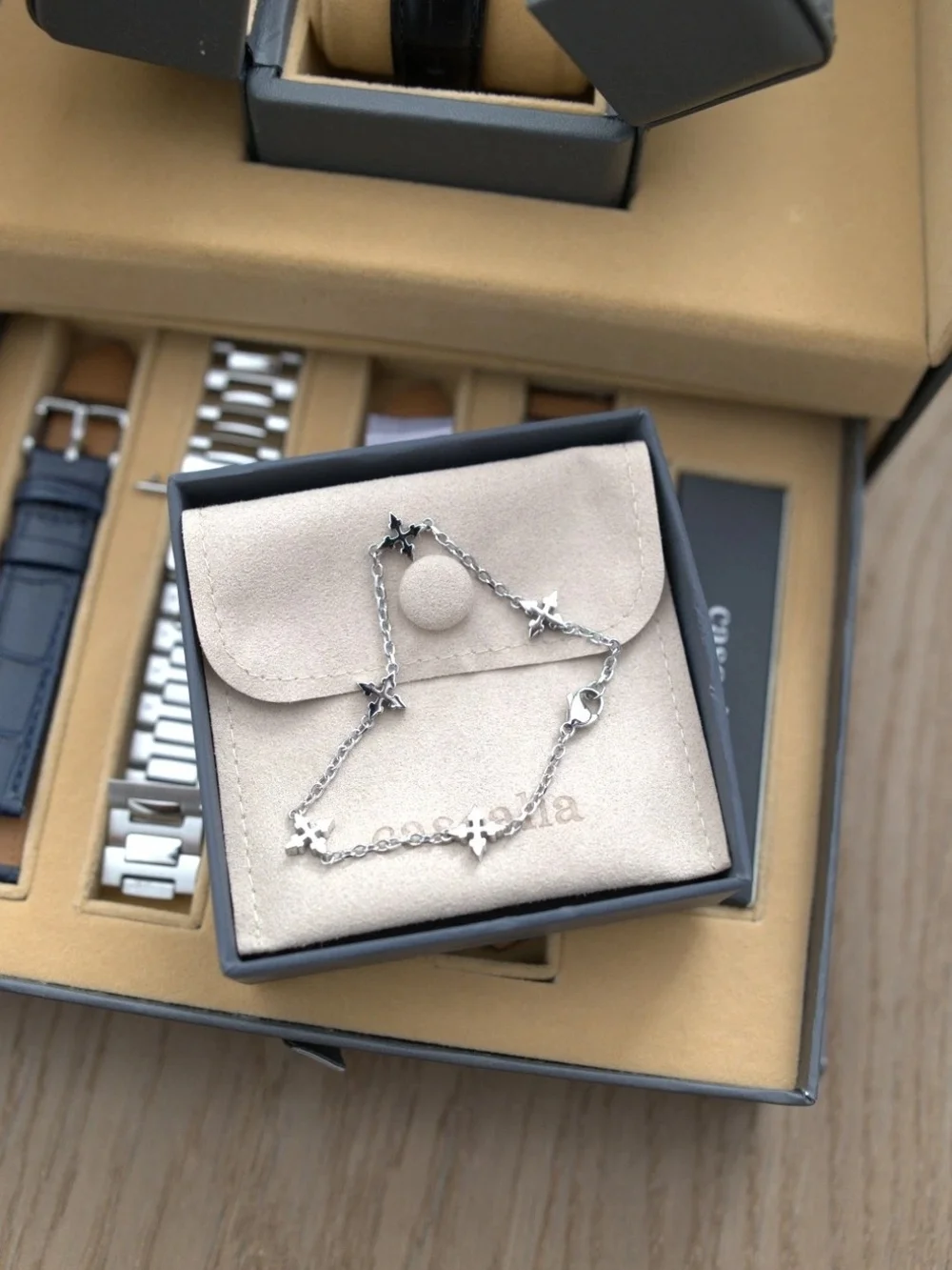 Cascalia Arco Steel Quartz Watch with Multiple Straps